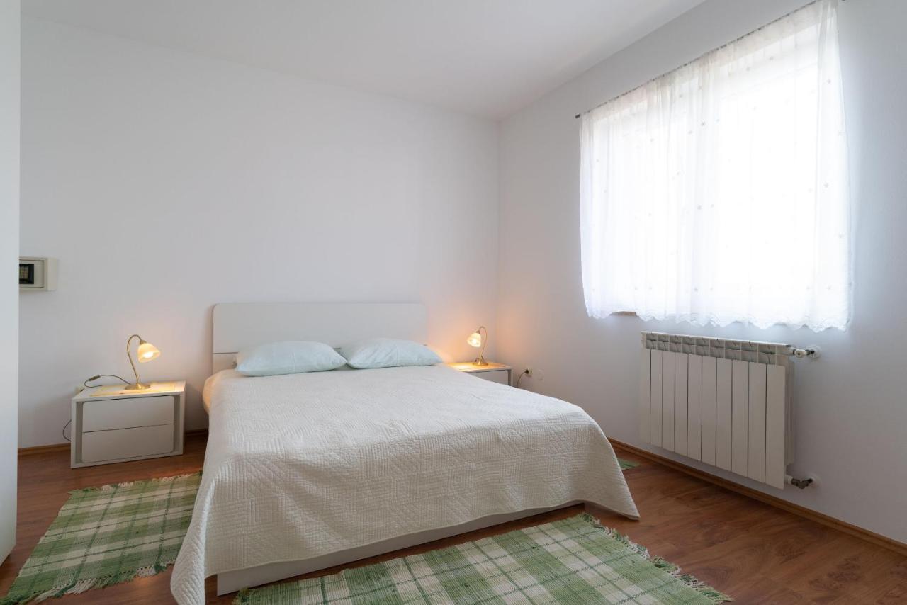 Apartments Anamarija Rovinj Bagian luar foto